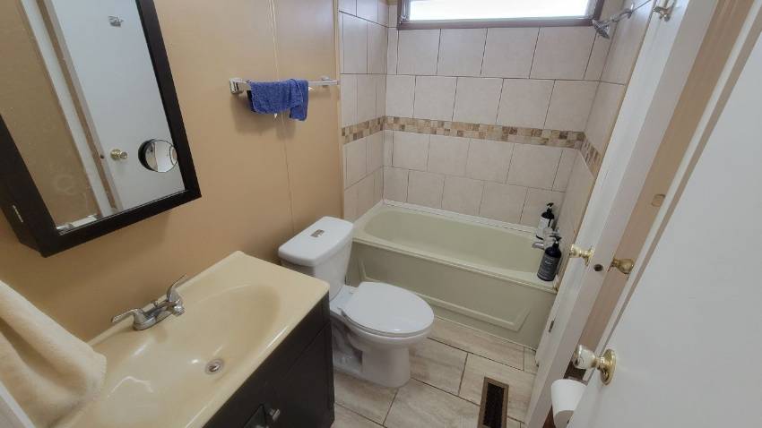 65 Juniper Drive East a Dundee, FL Mobile or Manufactured Home for Sale